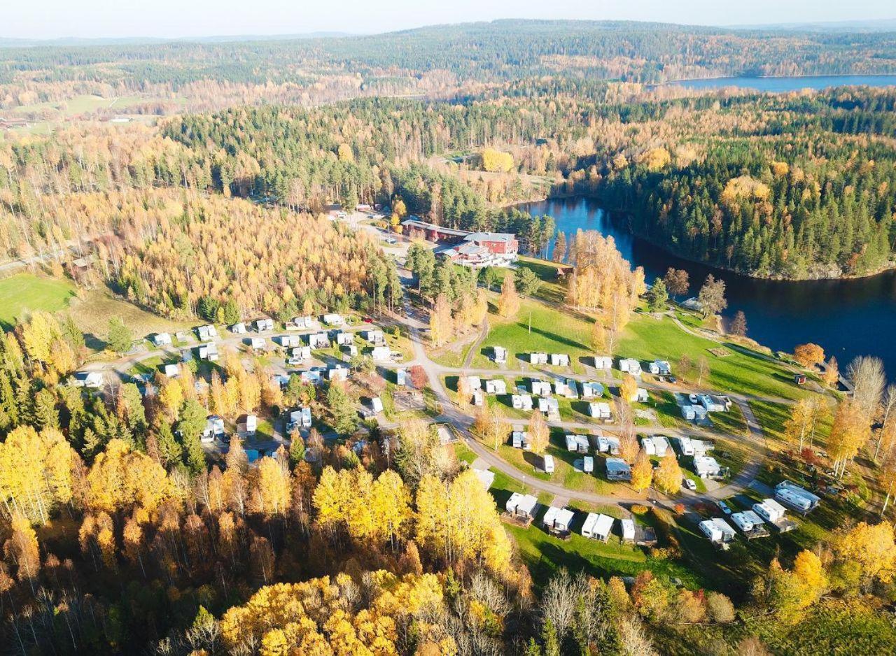 Villa Gladtjaern Smedjebacken Екстер'єр фото