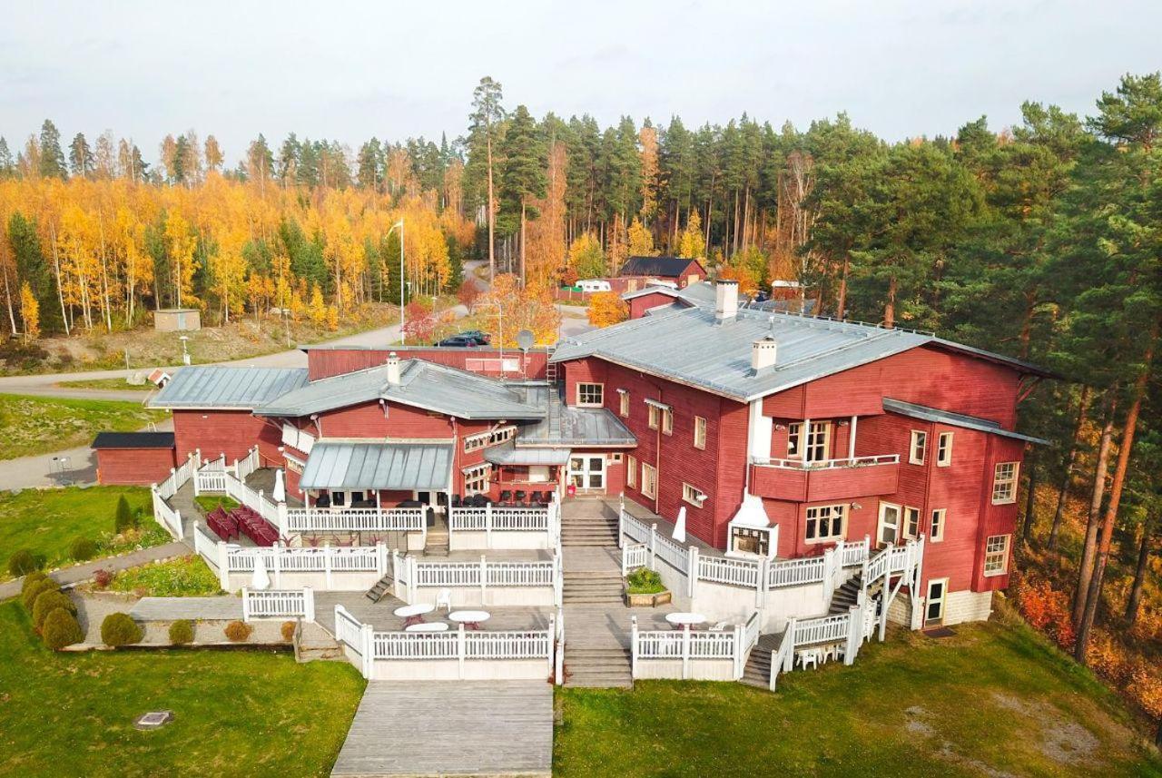 Villa Gladtjaern Smedjebacken Екстер'єр фото