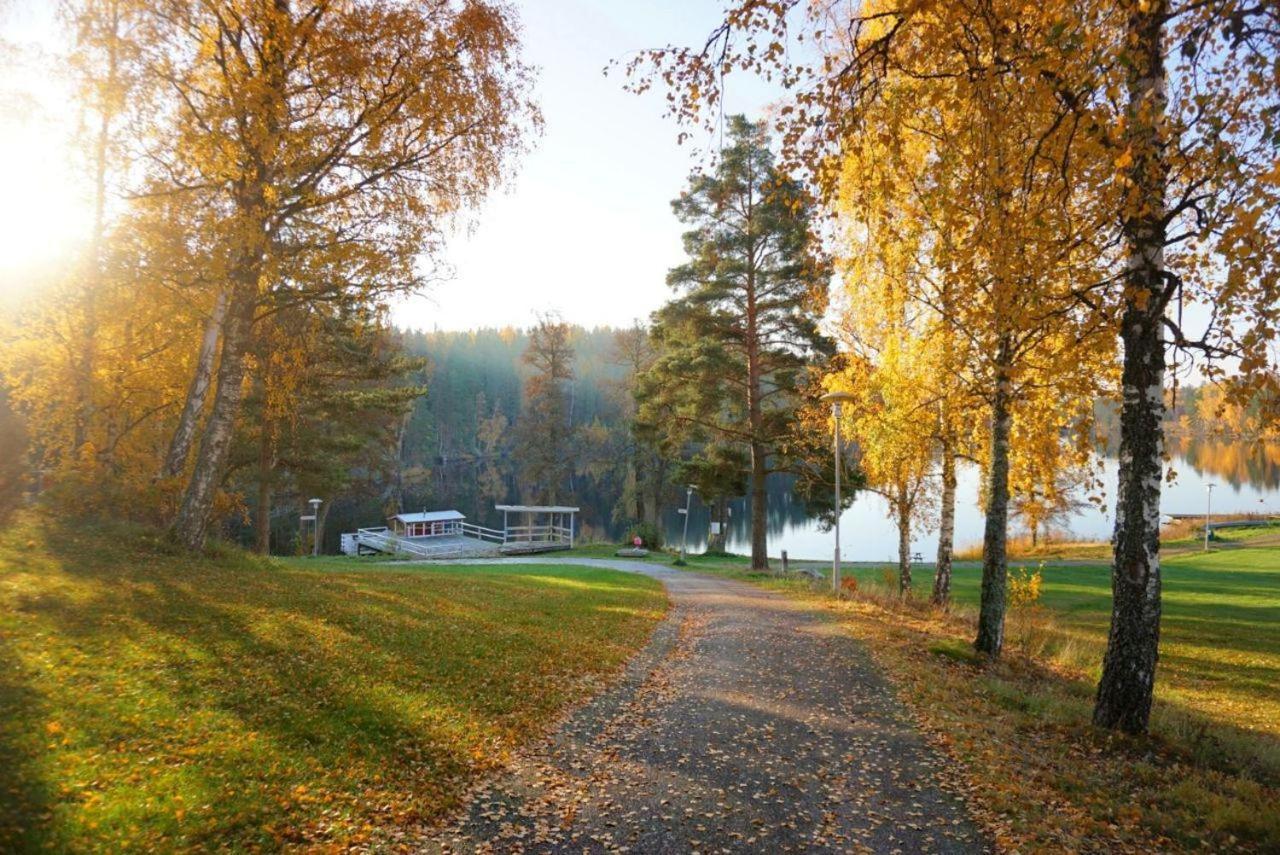 Villa Gladtjaern Smedjebacken Екстер'єр фото